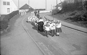 1953_letzte erstkommunion in der notkirche_n_14